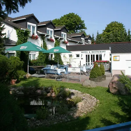 ホテル Fritz Schoene Lage Im Gruenen Mit Regionaler Kueche Kostenfreien Parkplaetzen Und E Ladestation 3*