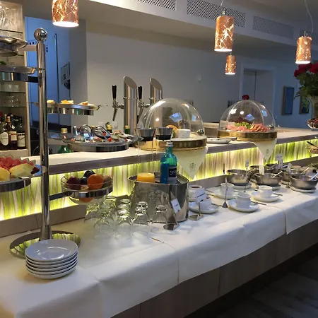 Fritz Schoene Lage Im Gruenen Mit Regionaler Kueche Kostenfreien Parkplaetzen Und E Ladestation ホテル 3*