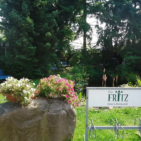 ホテル Fritz Schoene Lage Im Gruenen Mit Regionaler Kueche Kostenfreien Parkplaetzen Und E Ladestation