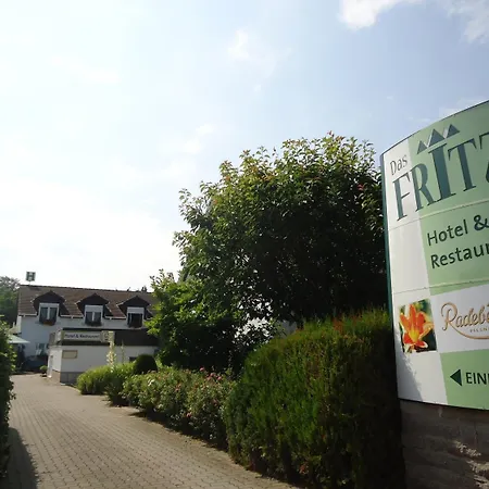 ホテル Fritz Schoene Lage Im Gruenen Mit Regionaler Kueche Kostenfreien Parkplaetzen Und E Ladestation シュヴェリーン