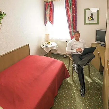 Hotel Fritz Schoene Lage Im Gruenen Mit Regionaler Kueche Kostenfreien Parkplaetzen Und E Ladestation