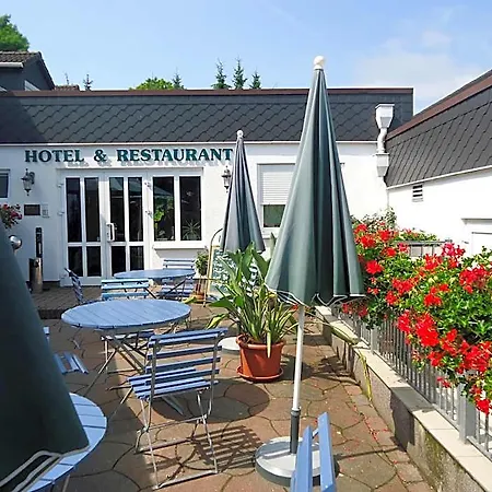 Fritz Schoene Lage Im Gruenen Mit Regionaler Kueche Kostenfreien Parkplaetzen Und E Ladestation Hotel Schwerin (Mecklenburg-Vorpommern)