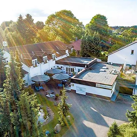 Fritz Schoene Lage Im Gruenen Mit Regionaler Kueche Kostenfreien Parkplaetzen Und E Ladestation 3* Schwerin (Mecklenburg-Vorpommern)