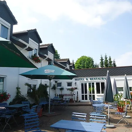 Fritz Schoene Lage Im Gruenen Mit Regionaler Kueche Kostenfreien Parkplaetzen Und E Ladestation シュヴェリーン