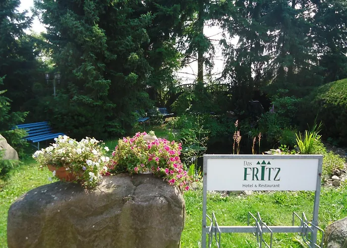 ホテル Fritz Schoene Lage Im Gruenen Mit Regionaler Kueche Kostenfreien Parkplaetzen Und E Ladestation
